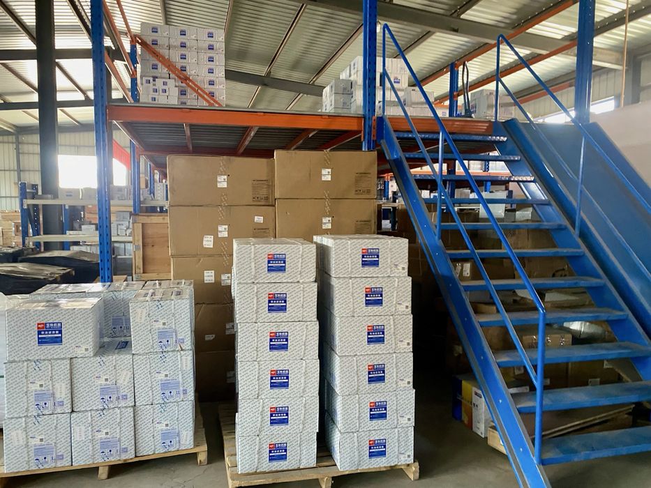 Запчасти грейдер каток экскаватор погрузчик