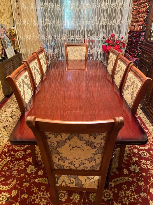 Стол стул сотилаюи