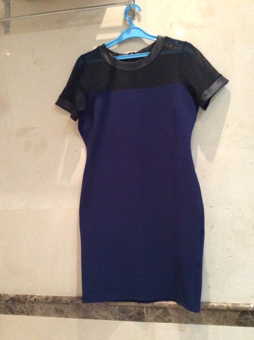 Продаю женское платье