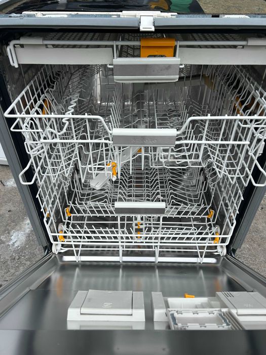 Съдомиялна Miele 60 см G6577SCVi XXL | BrilliantLight| 14 комплекта | Auto Open