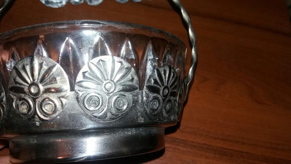 Мельхиоровая конфетница.