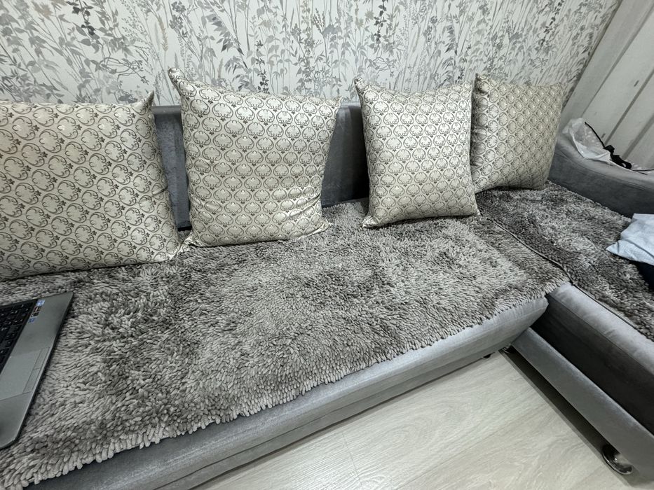 Продам диван в отличном состоянии