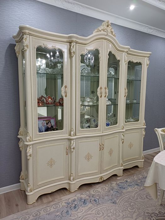 Продам гостиную горку