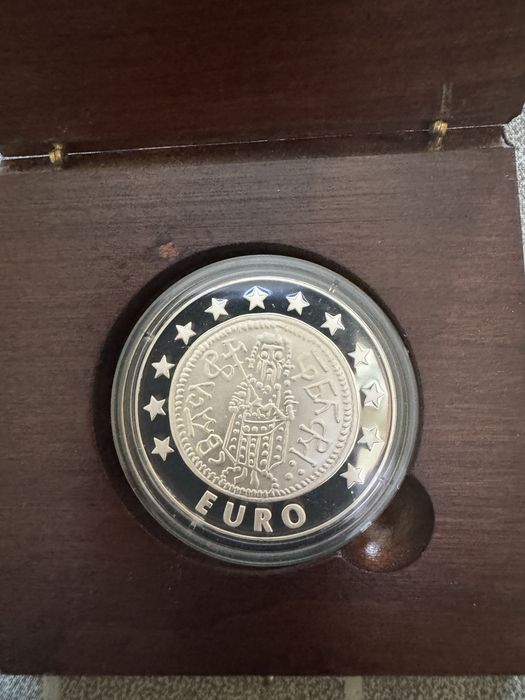 Сребърна монета 2000