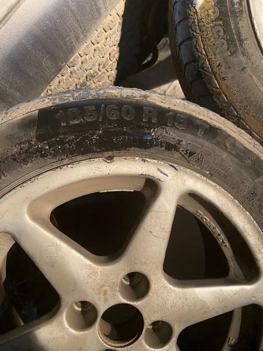 Продам диски с резиной R15 BORBERT