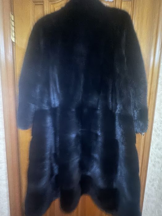 Продам шубу в хорошем состоянии тёмно коричневый