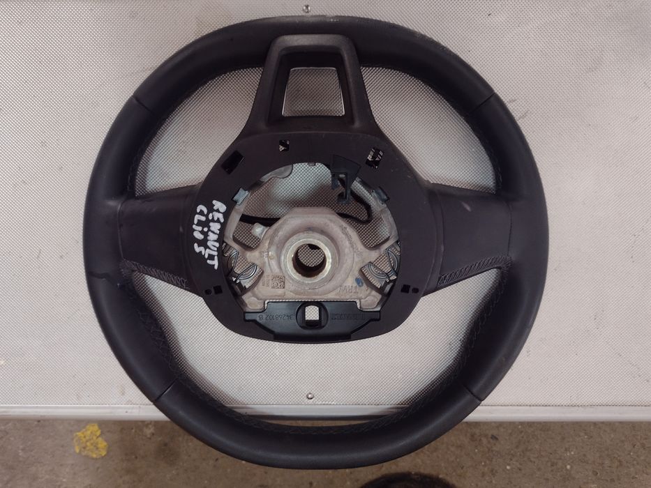 Продавам волан без airbag за renault clio 5