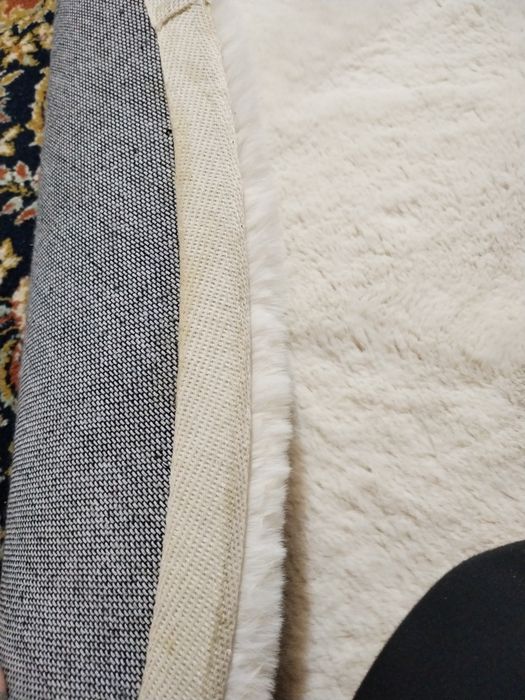 Covor rotund stare foarte bună  170 cm– predare azi doar in București