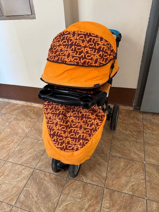 Продам.Прогулочную коляску Capella