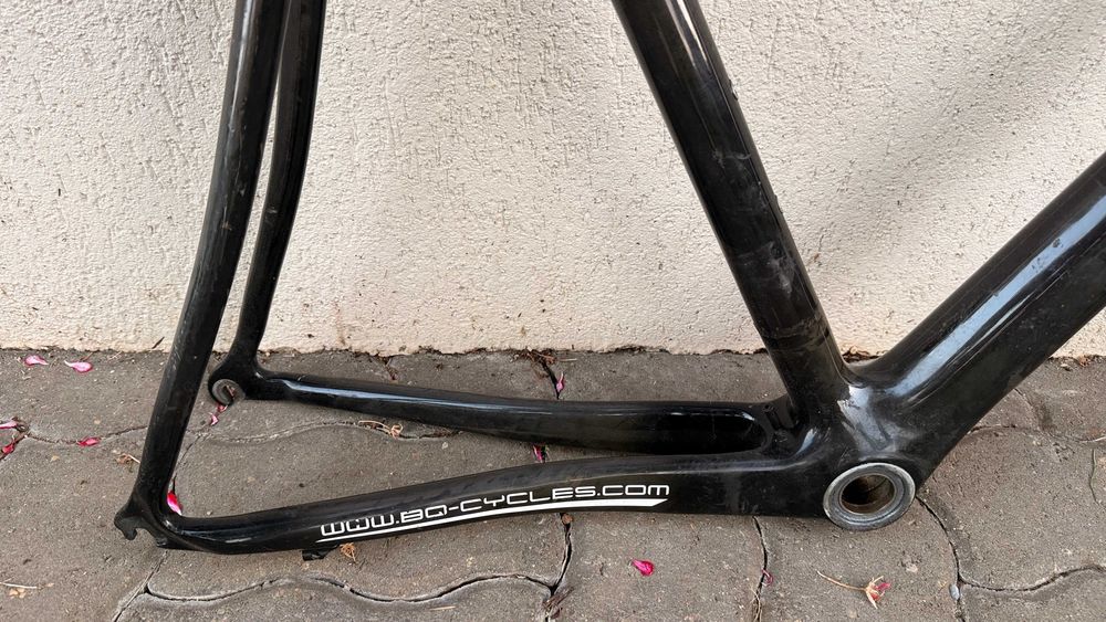 Cadru cursiera carbon BQ Road XL 60cm fisurat