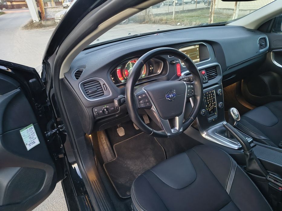 Volvo v40 5 cilindri