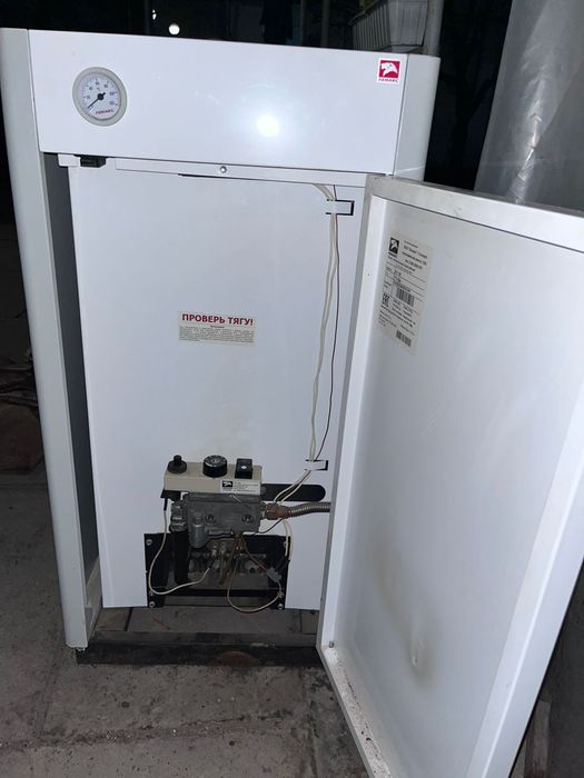 Котел газовый напольный