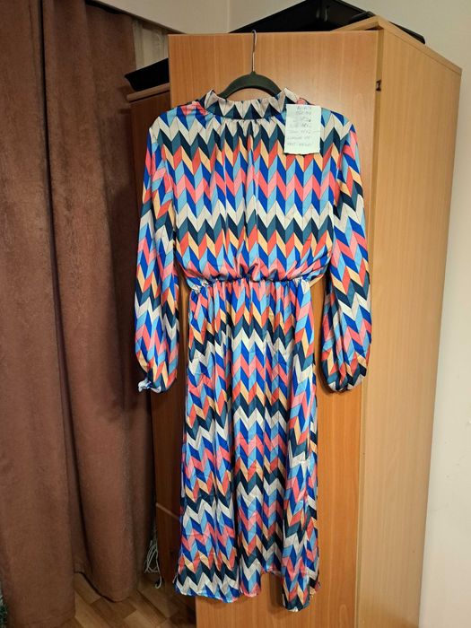 Vând încălțăminte și îmbrăcăminte pt dama