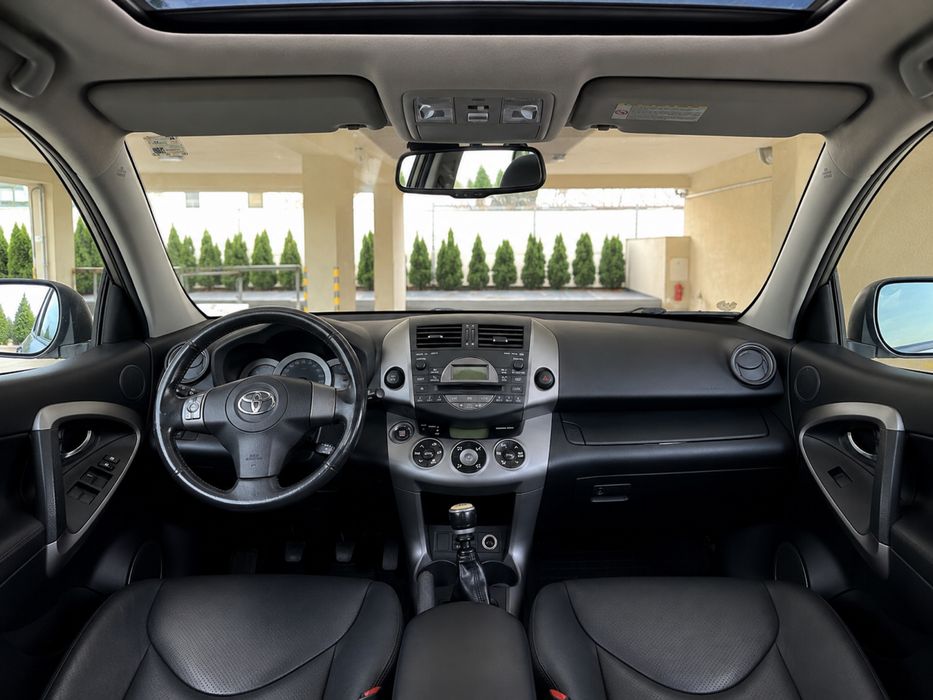 Toyota RAV4 2.2 D-4D • Unic Proprietar • Cumpărată din Ro •