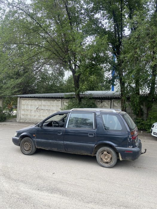 Mitsubishi Space Wagon