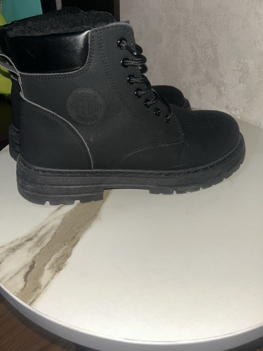 Зимние ботинки-тимберленды