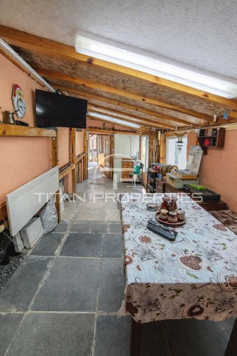 Къща за продажба в с. Храбърско, общ. Божурище
