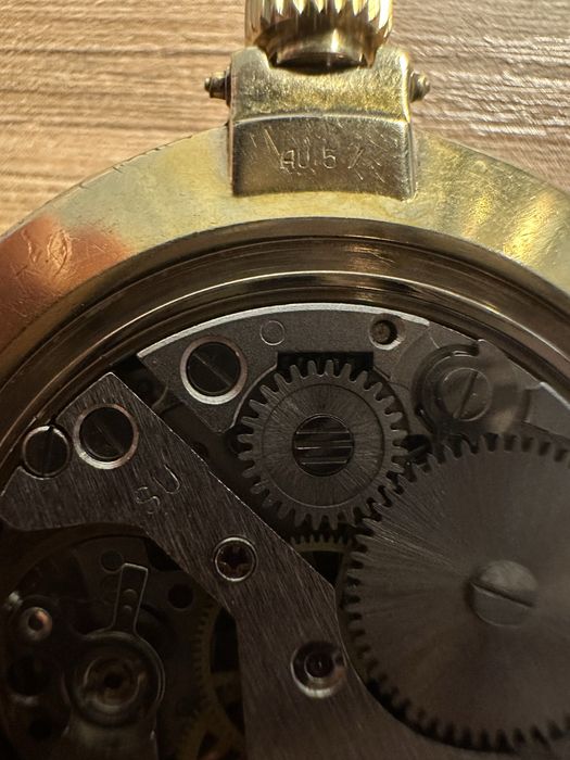 Продам позолоченные карманные часы "Ракета"