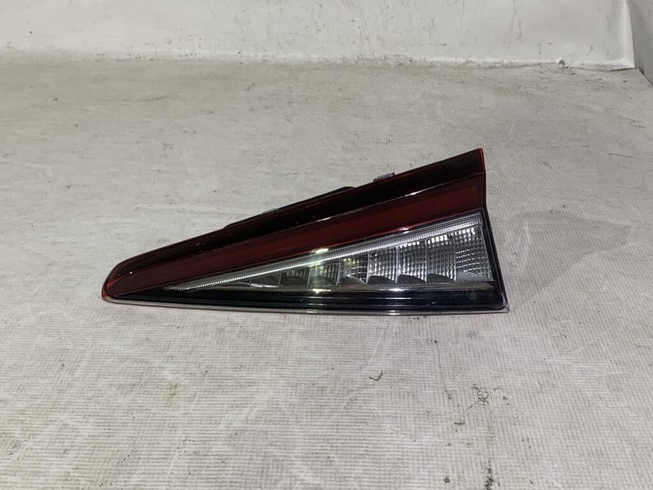 Lampa stop dreapta pe hayon, Skoda Enyaq, 2021, 2022, 2023, 2024, cod origine OE 5LG945308C.