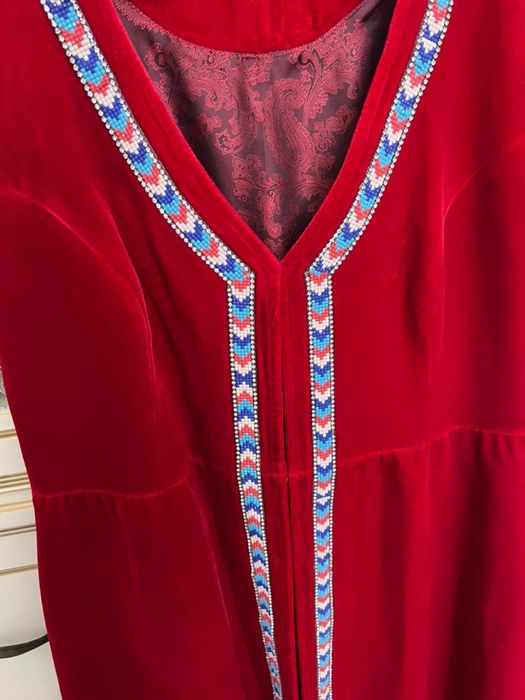 Бешпет қызыл түсті 48 размер