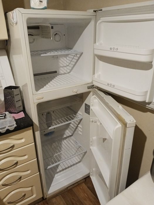 Холодильник LG expresscool