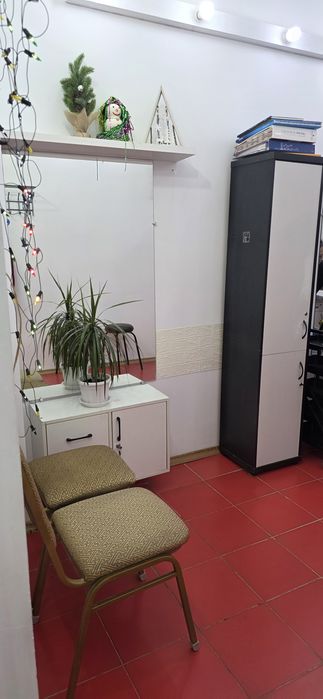 Сдам место для барбера или маникюра