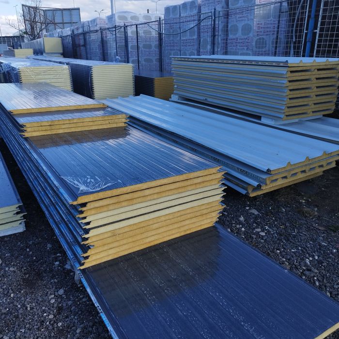 Depozit panouri sandwich termoizolante,constructii,containere,hale,etc