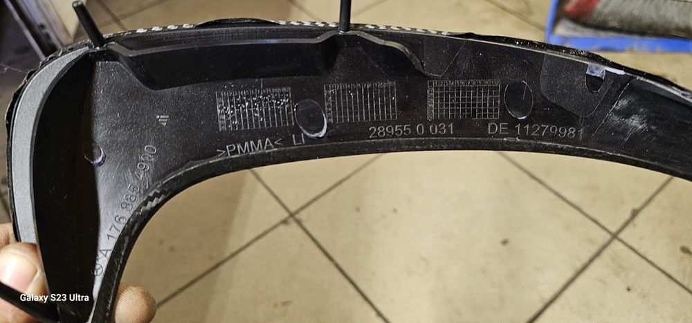 Ornament bara fata mercedes a 45 amg