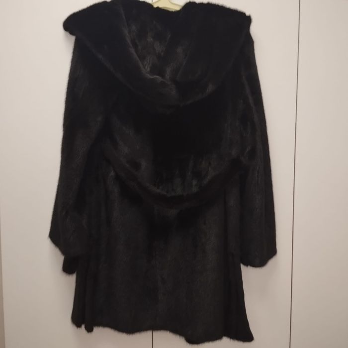 Продам норковую шубу