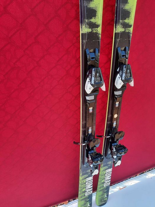 Карвинг ски  Atomic Nomad Smoke  178см