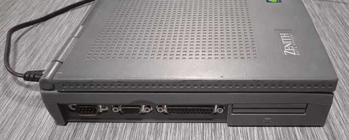Ретро лаптоп Zenith Data Systems Z-STAR ES