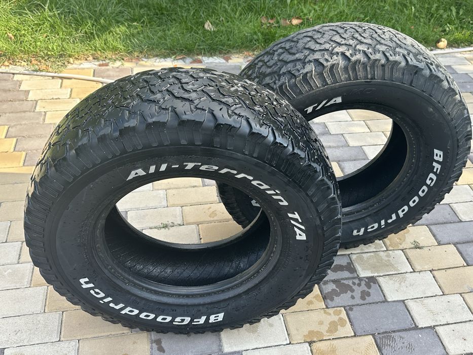 Продам пару колес 265/70/16
