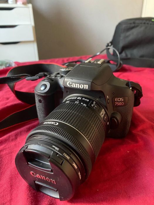 Aparat foto canon 750D cu 2 obiective