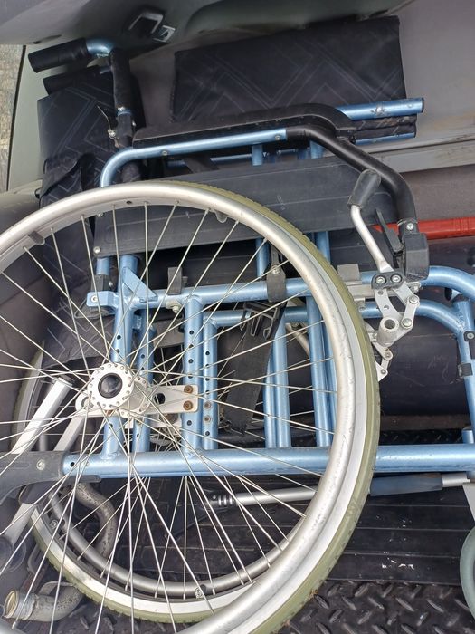 Продам  недорого