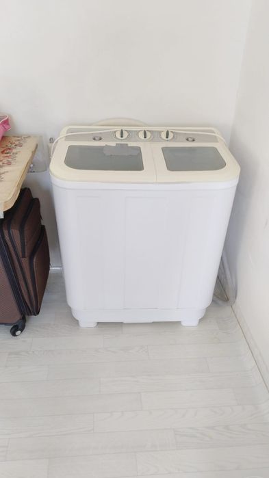 Продается стиралка полуавтомат все работает