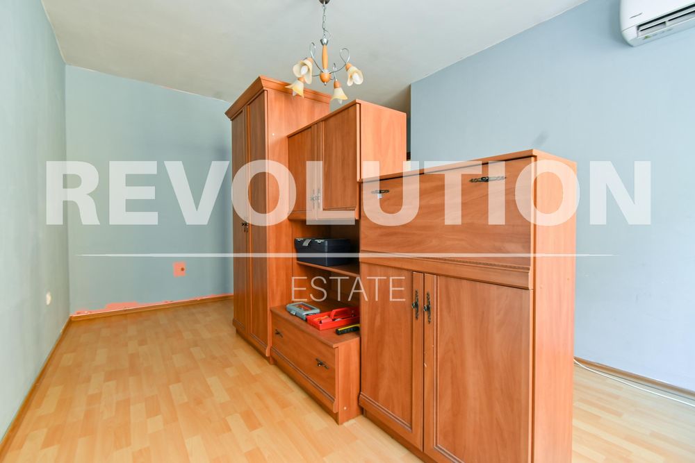 Дава се под наем Двустаен апартамент в София, Лозенец - 56 кв.м за 600 € - Снимка #2