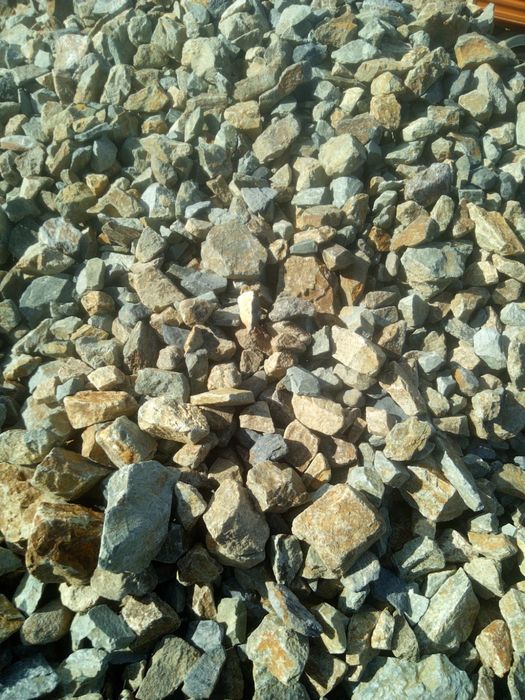 Sc inchiriaza popi metalici.schela metalica..panouri doka