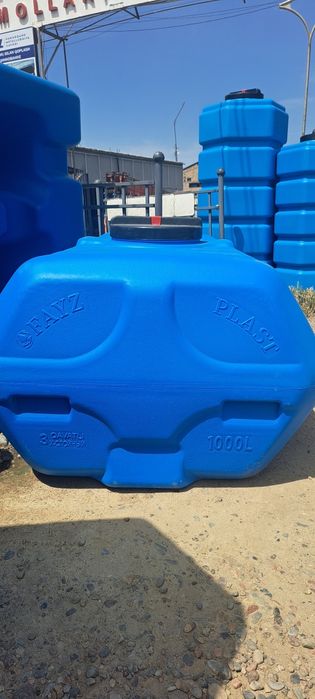 İchimlik suvi uchun bochkalar