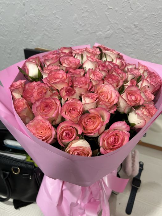 Продам срочно букет 51 роза