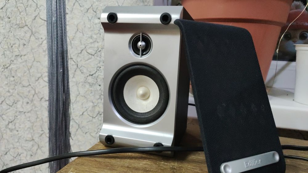 Компьютерные колонки 2.1 Edifier C11