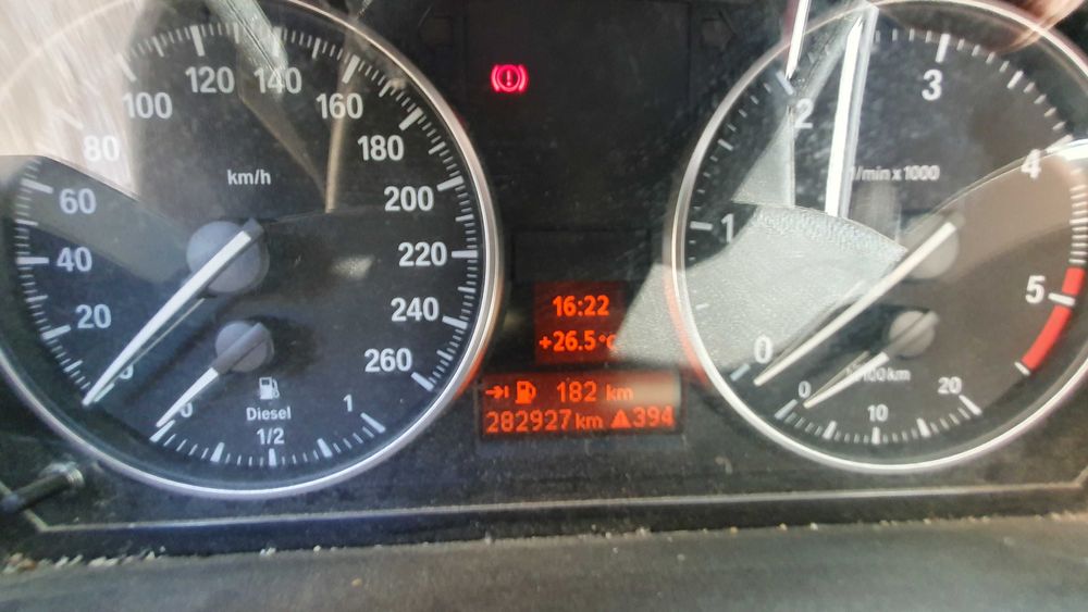 BMW E90 318D 143CP Defect