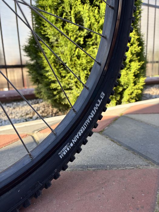 Bicicletă MTB B’Twin Rockrider 24” – stare bună, gata de plimbare