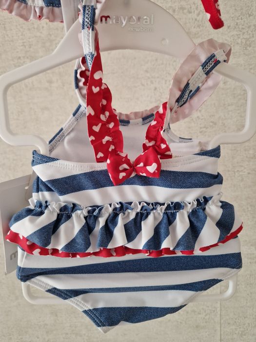 Нов цял бански + шапка Mayoral