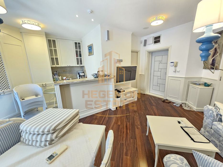 Продава се Тристаен апартамент в к.к. Златни пясъци - 118 кв.м за 1081 €/кв.м - Снимка #2