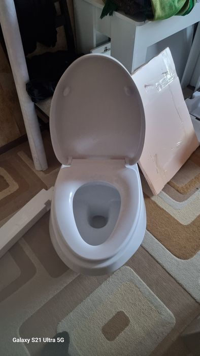 Навесной унитаз тренд