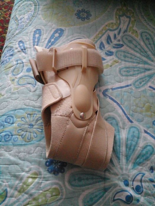 Бандаж для голеностопа