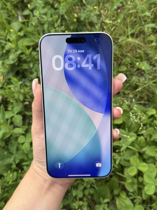 Телефон iPhone 17 pro maz