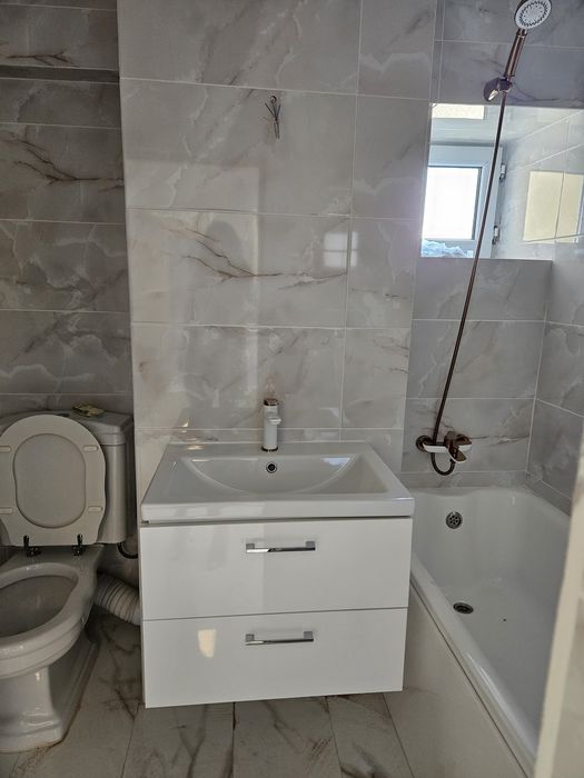 Vând apartament situat central, 96 mp utili