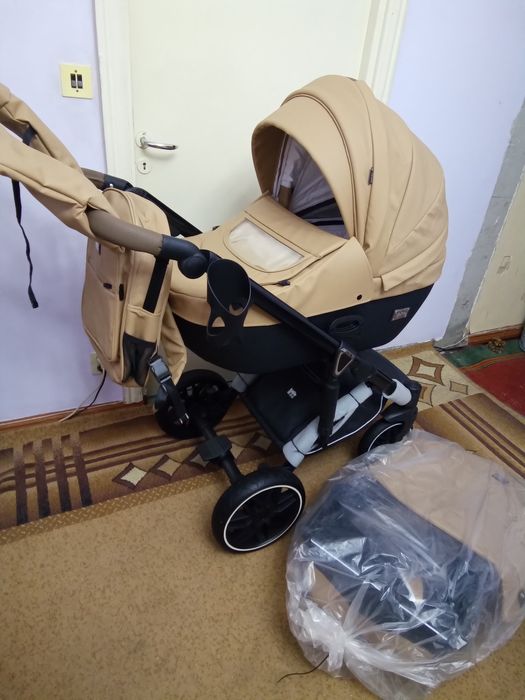 Продаётся детская коляска 2 в 1