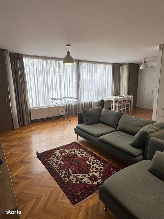 Apartament cu 3 camere langa piata Victoriei!